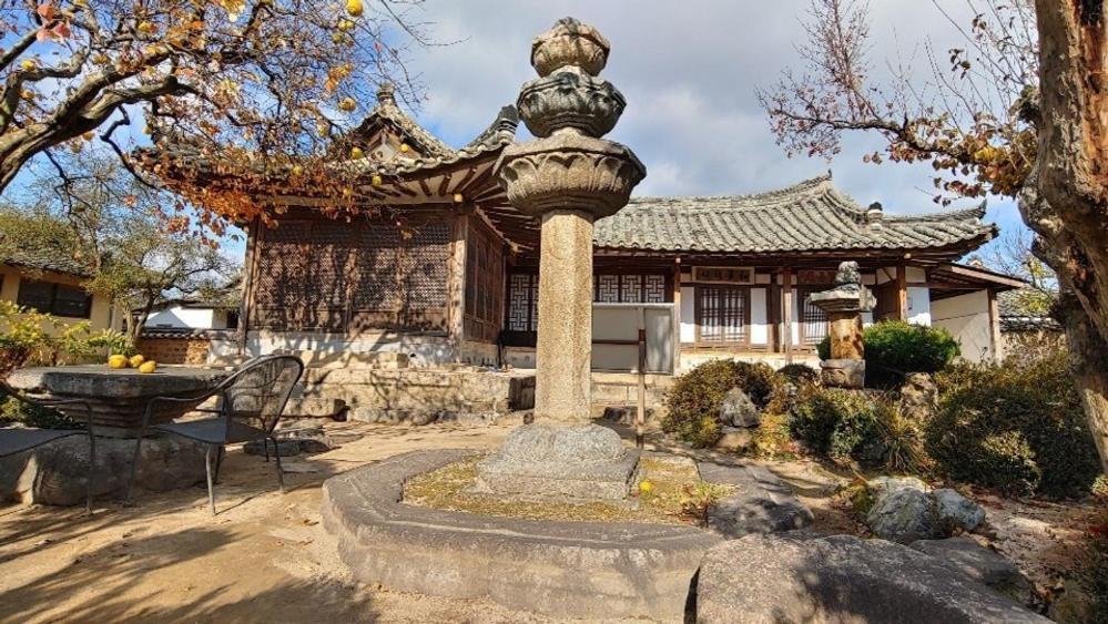 Gyeongju Stone Lantern Home Hanok Stay Room photo